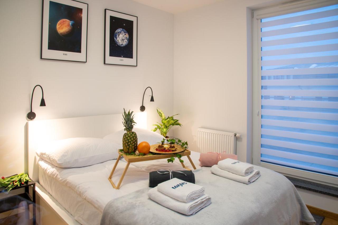 Maya'S Flats & Resorts 49 - Spacious 3 Rooms Apartment In Szafarnia Danzica Esterno foto